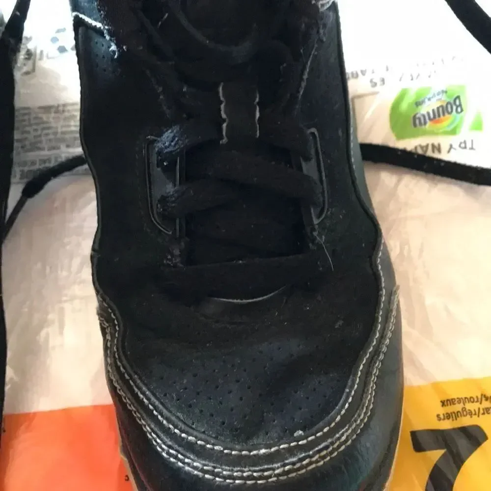 Black Jordan Sneakers sz. 5.5